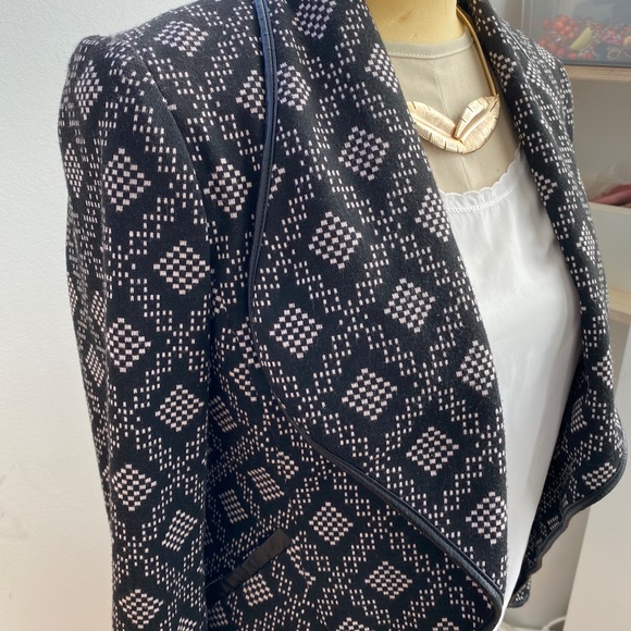 💕Designer open blazer by Sandro - Picture 3 of 8